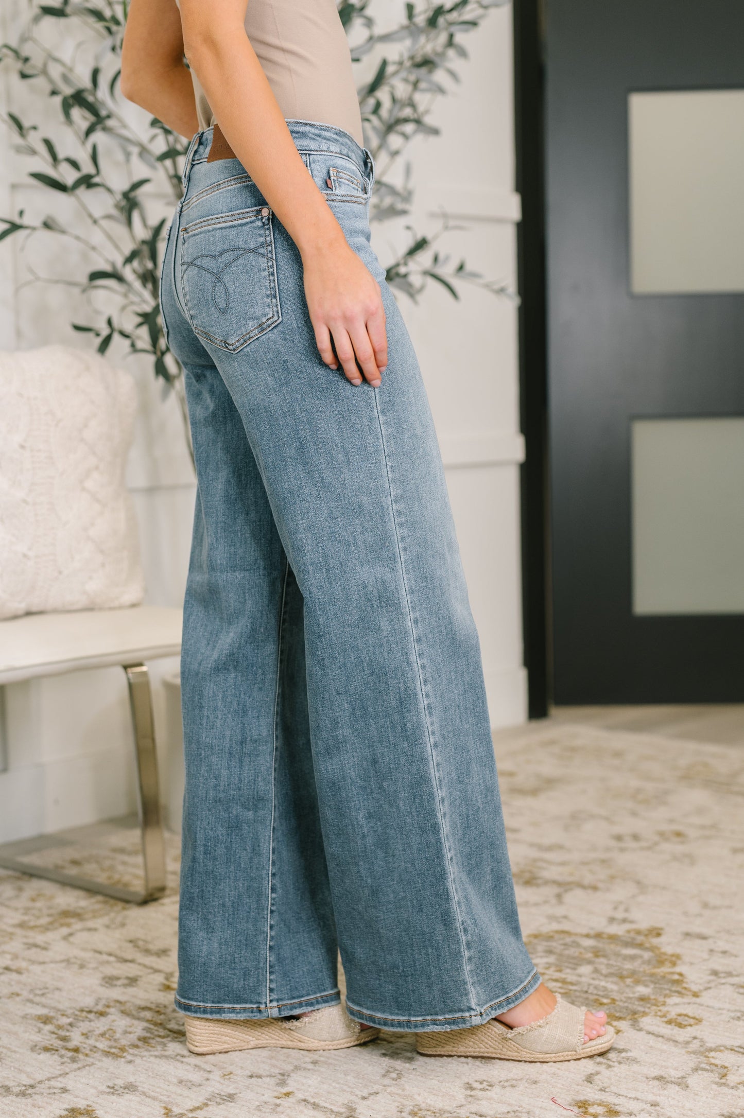 Adrian Mid Rise Retro Wide Leg